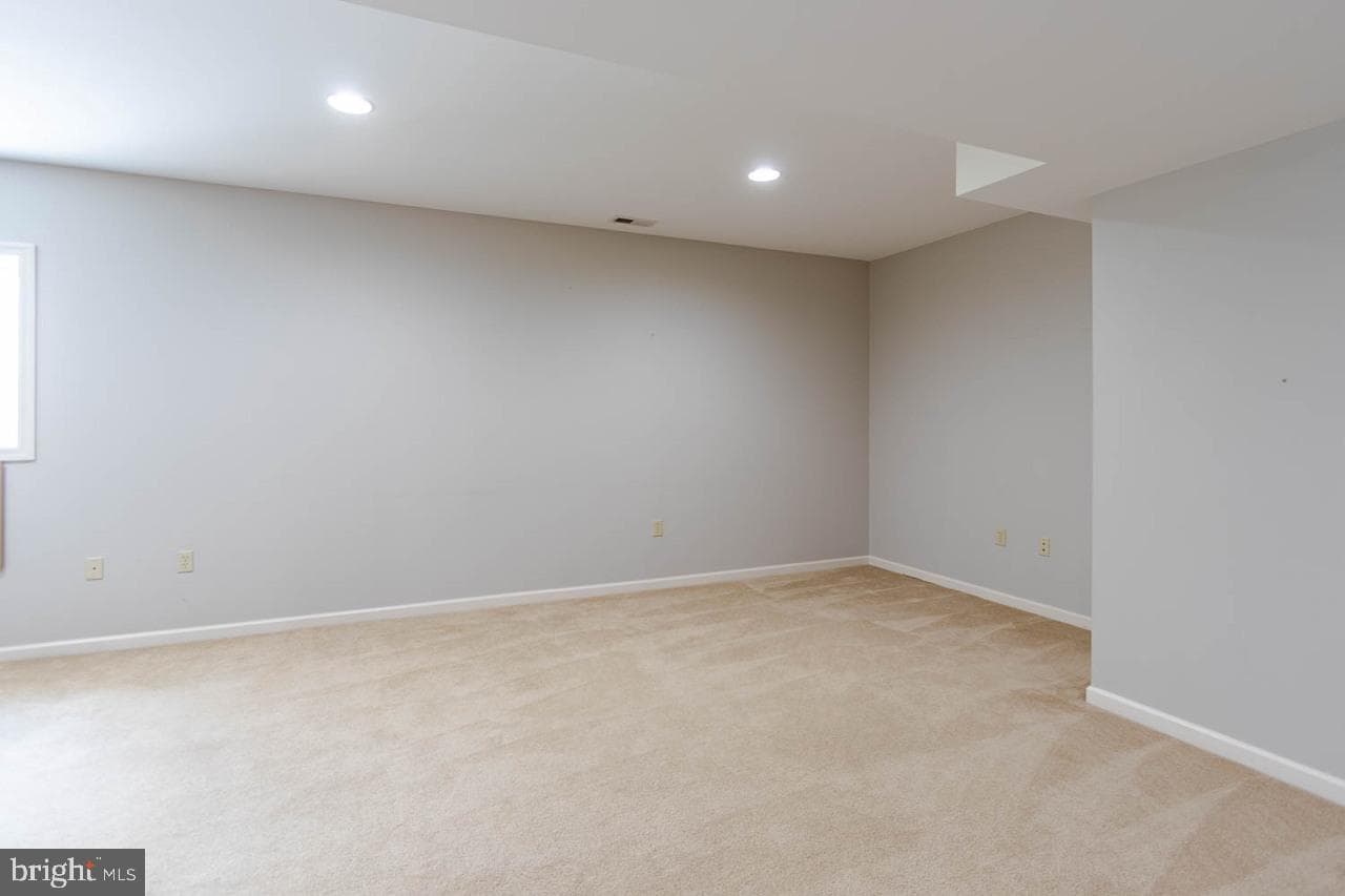 162 Independence Avenue photo 19