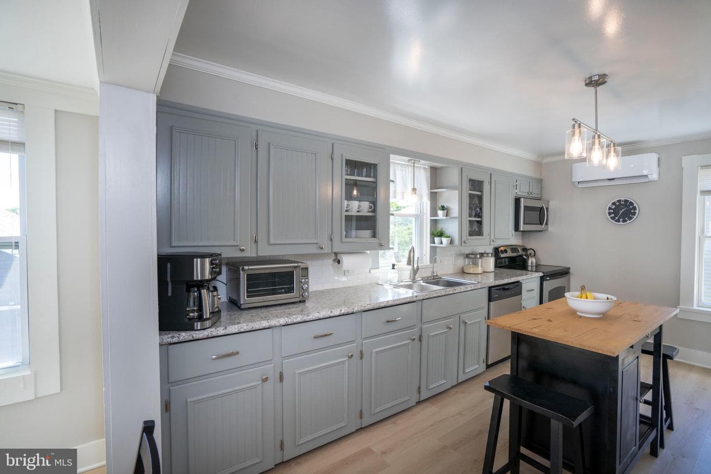 149 Cooper Street photo 17