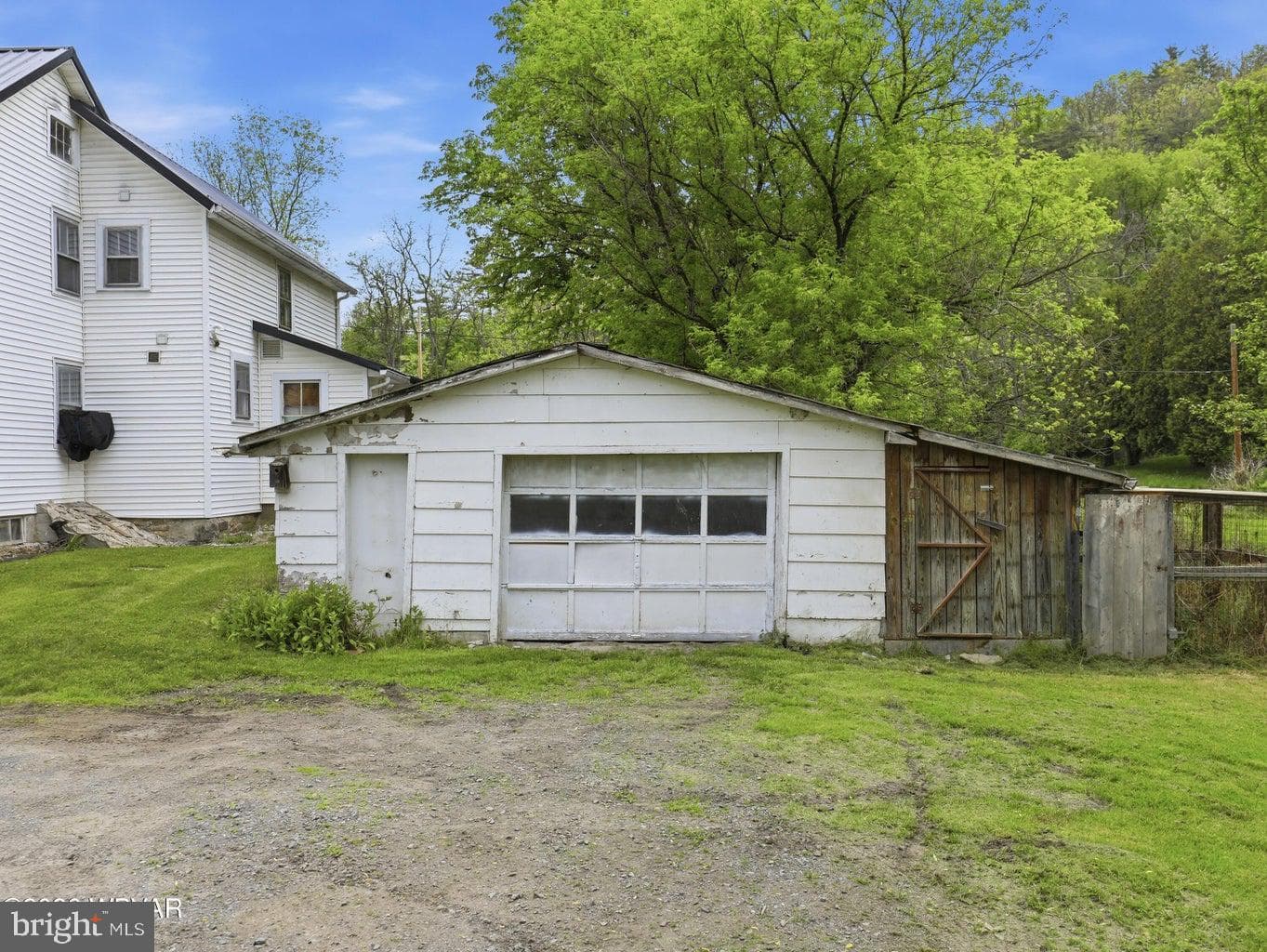 848 Hunter Run Road photo 5
