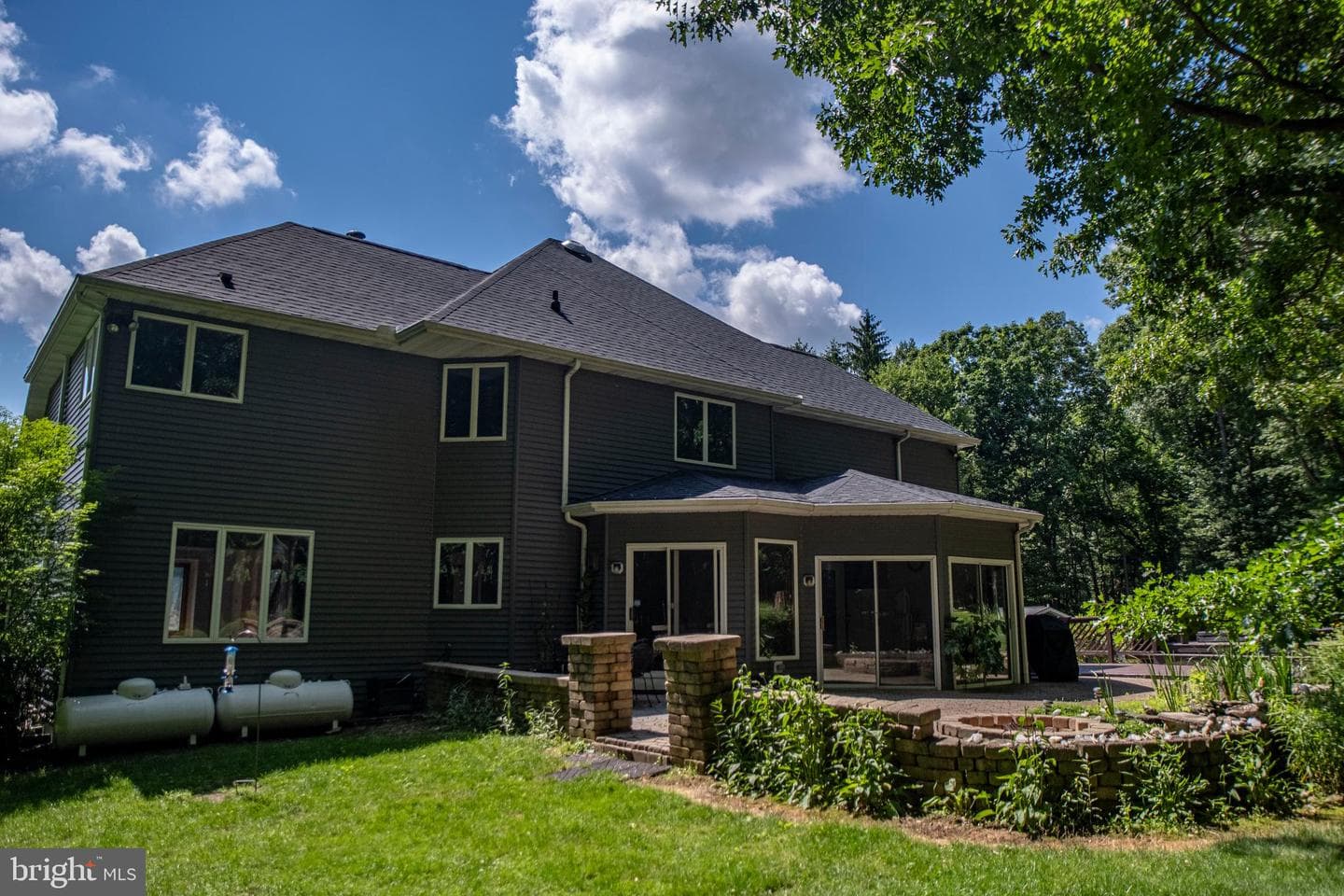 405 Houtz Lane photo 34
