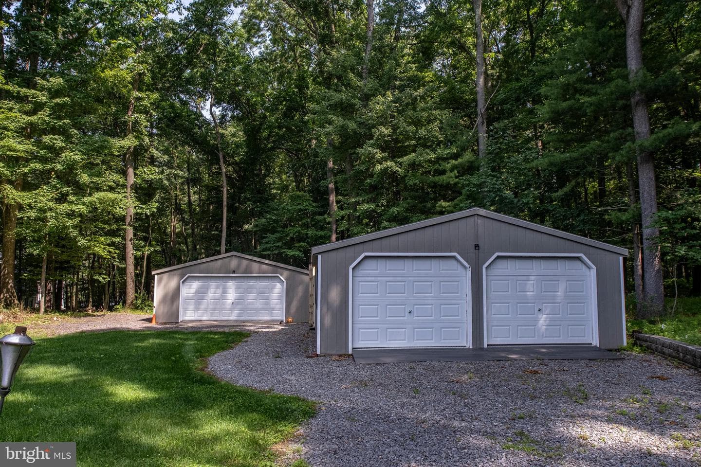 405 Houtz Lane photo 41