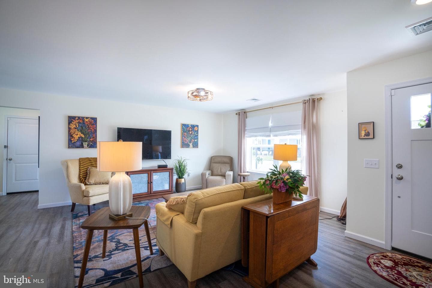 124 Marshall Boulevard photo 13
