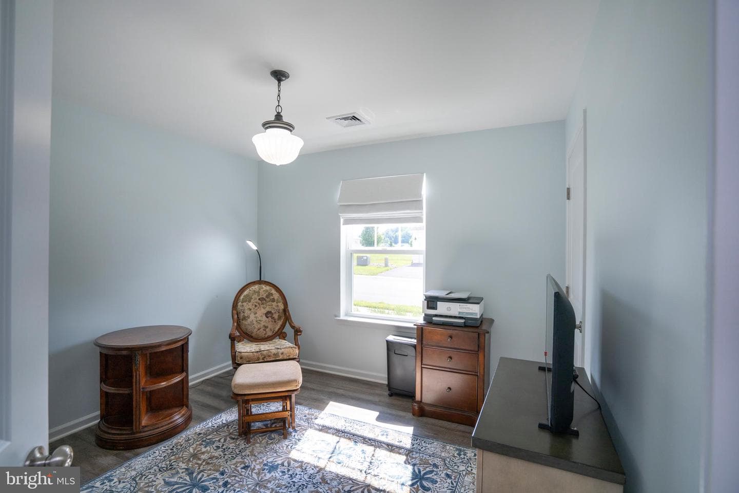 124 Marshall Boulevard photo 32