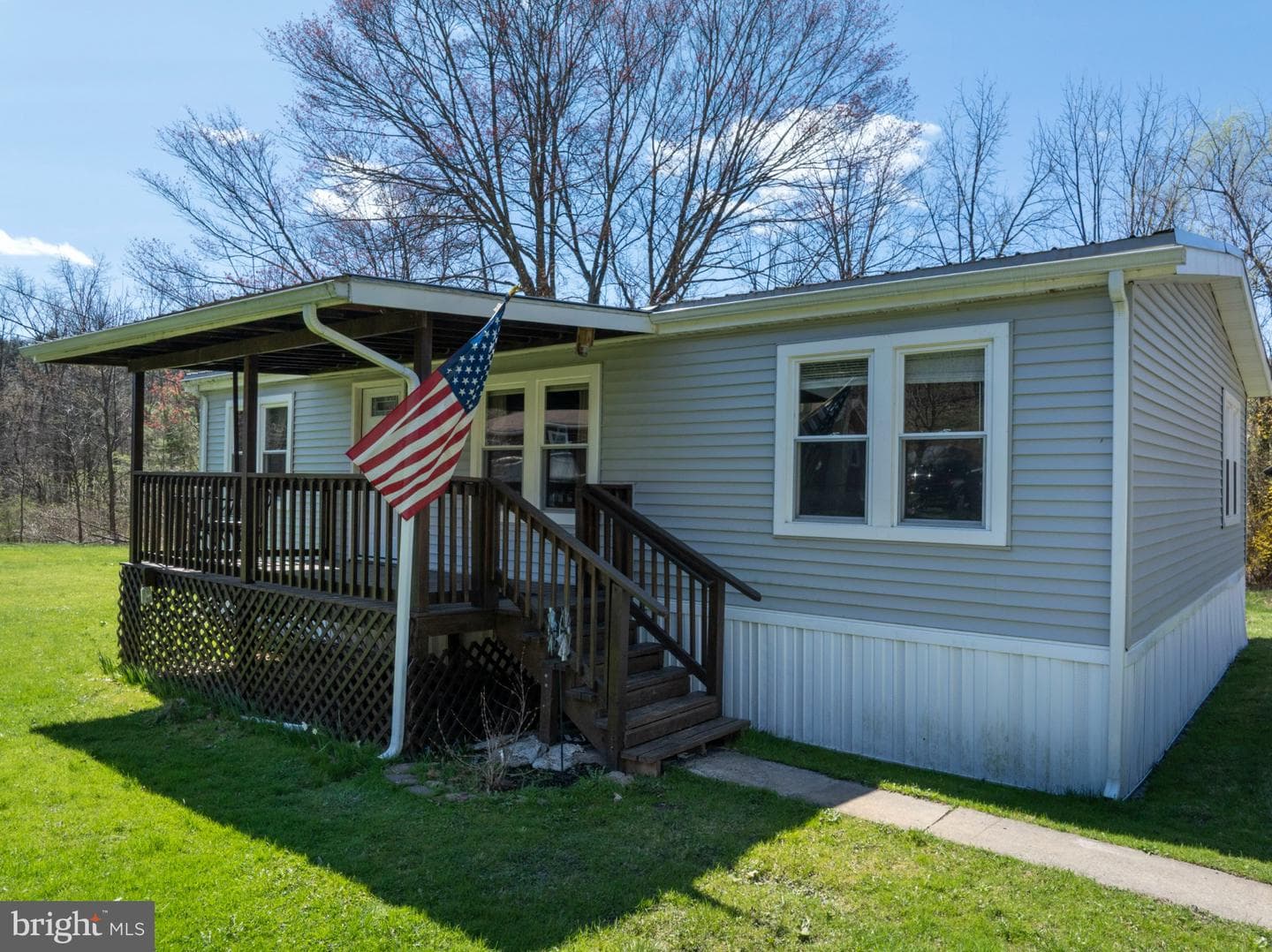 282 Circle Road photo 3