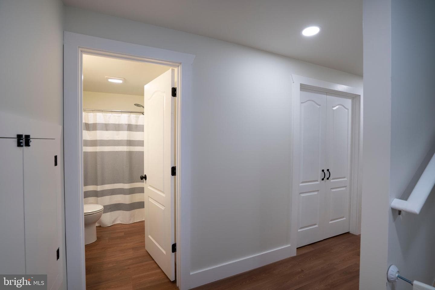 144 Garret Way photo 46