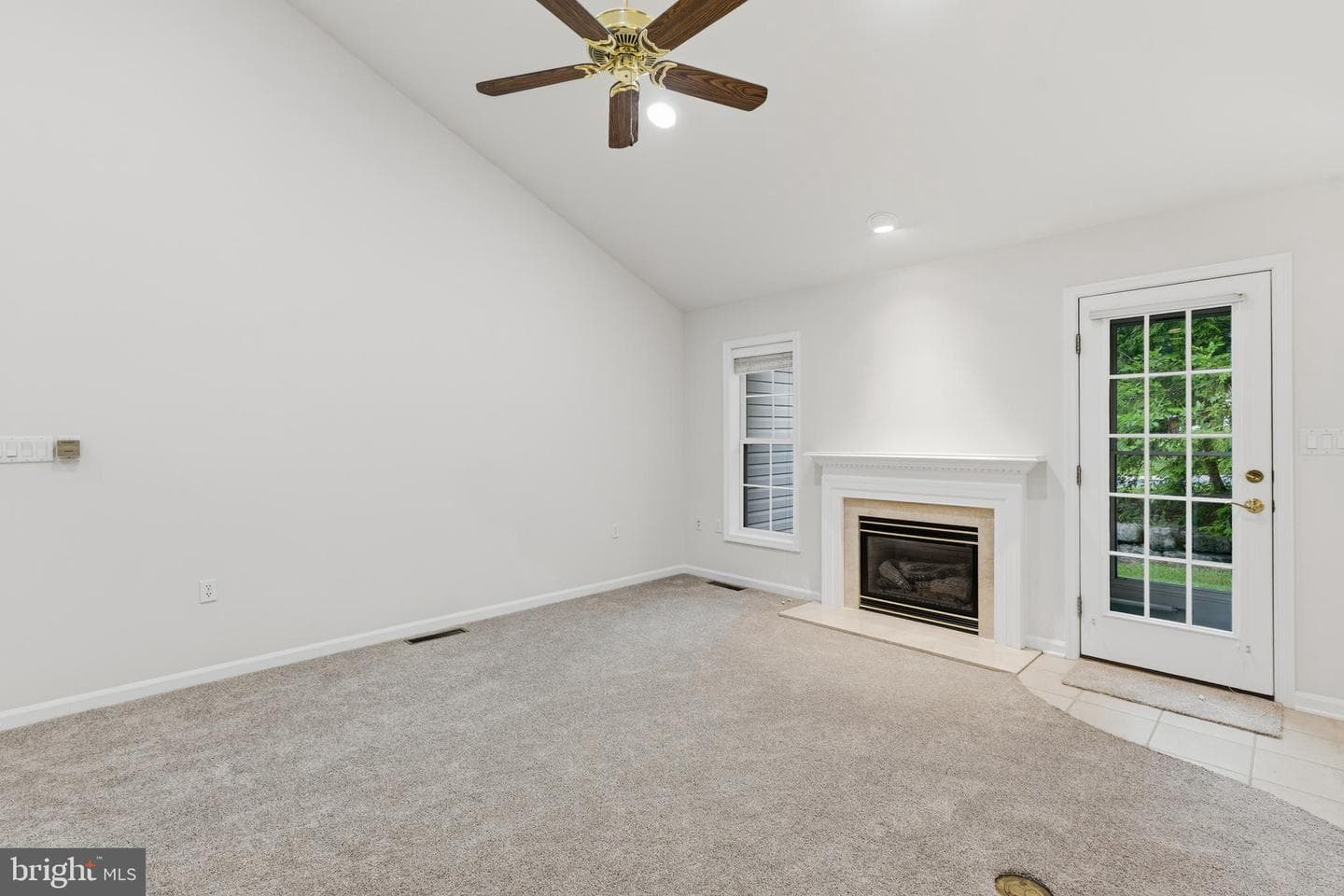 2465 Circleville Road #102 photo 11