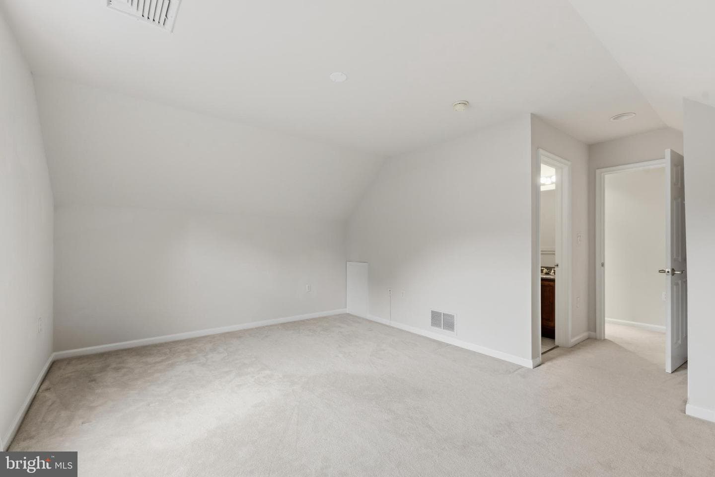 2465 Circleville Road #102 photo 28