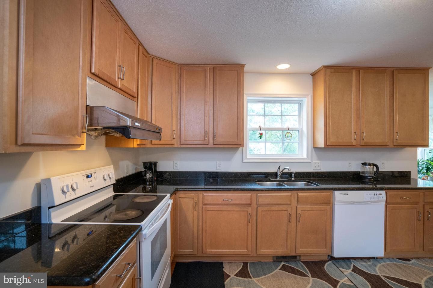 2328 Saratoga Drive photo 11