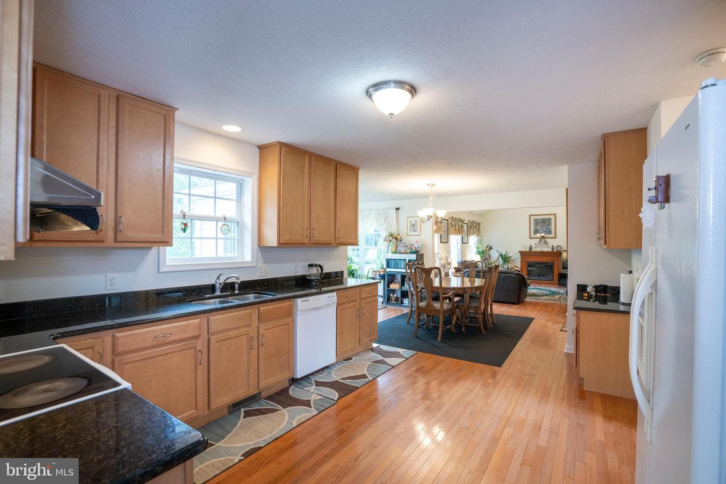 2328 Saratoga Drive photo 14