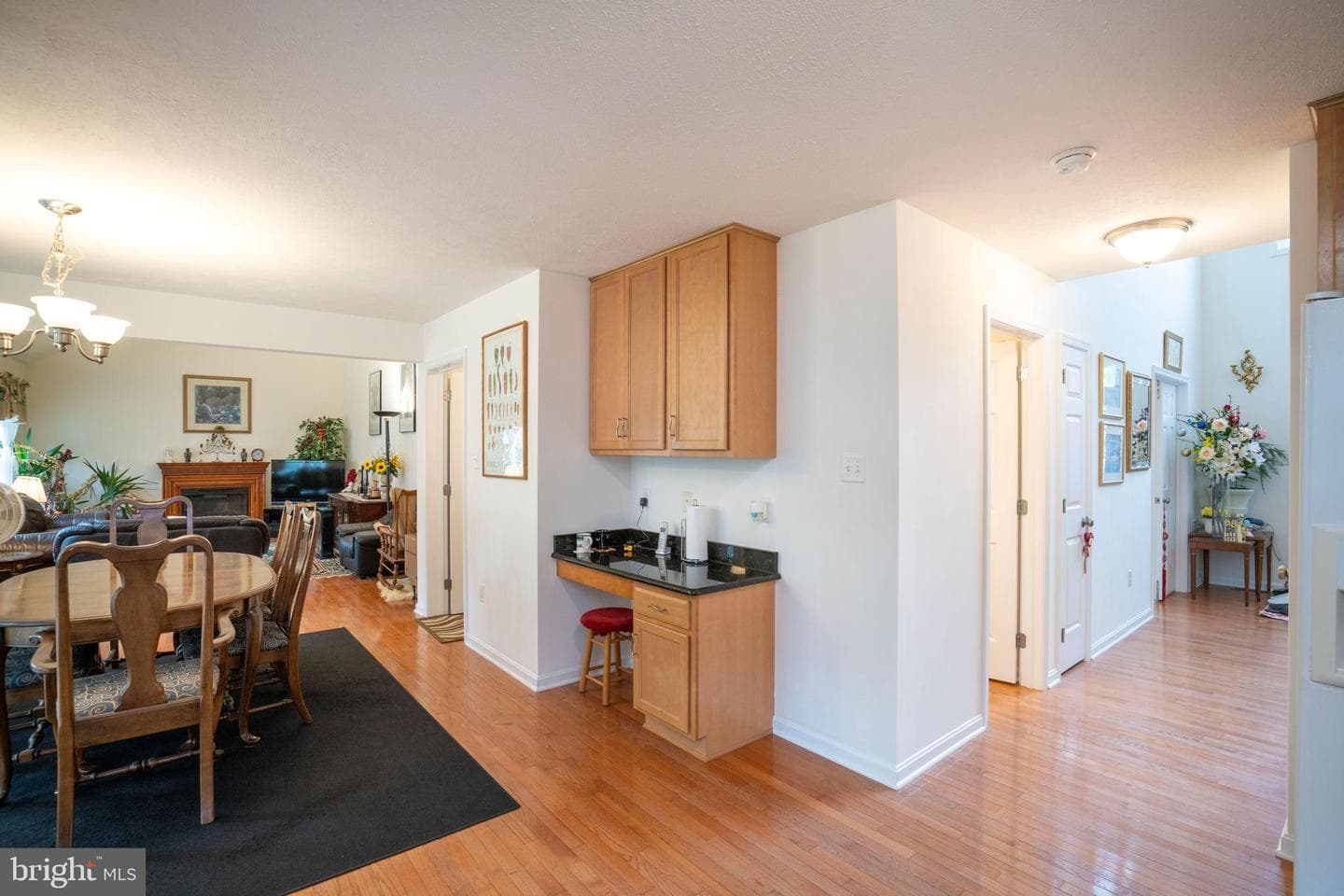 2328 Saratoga Drive photo 17