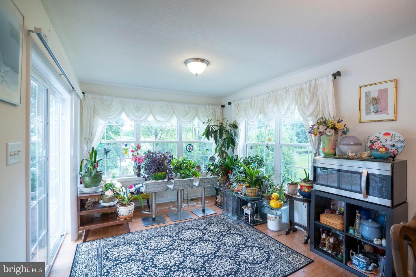 2328 Saratoga Drive photo 4