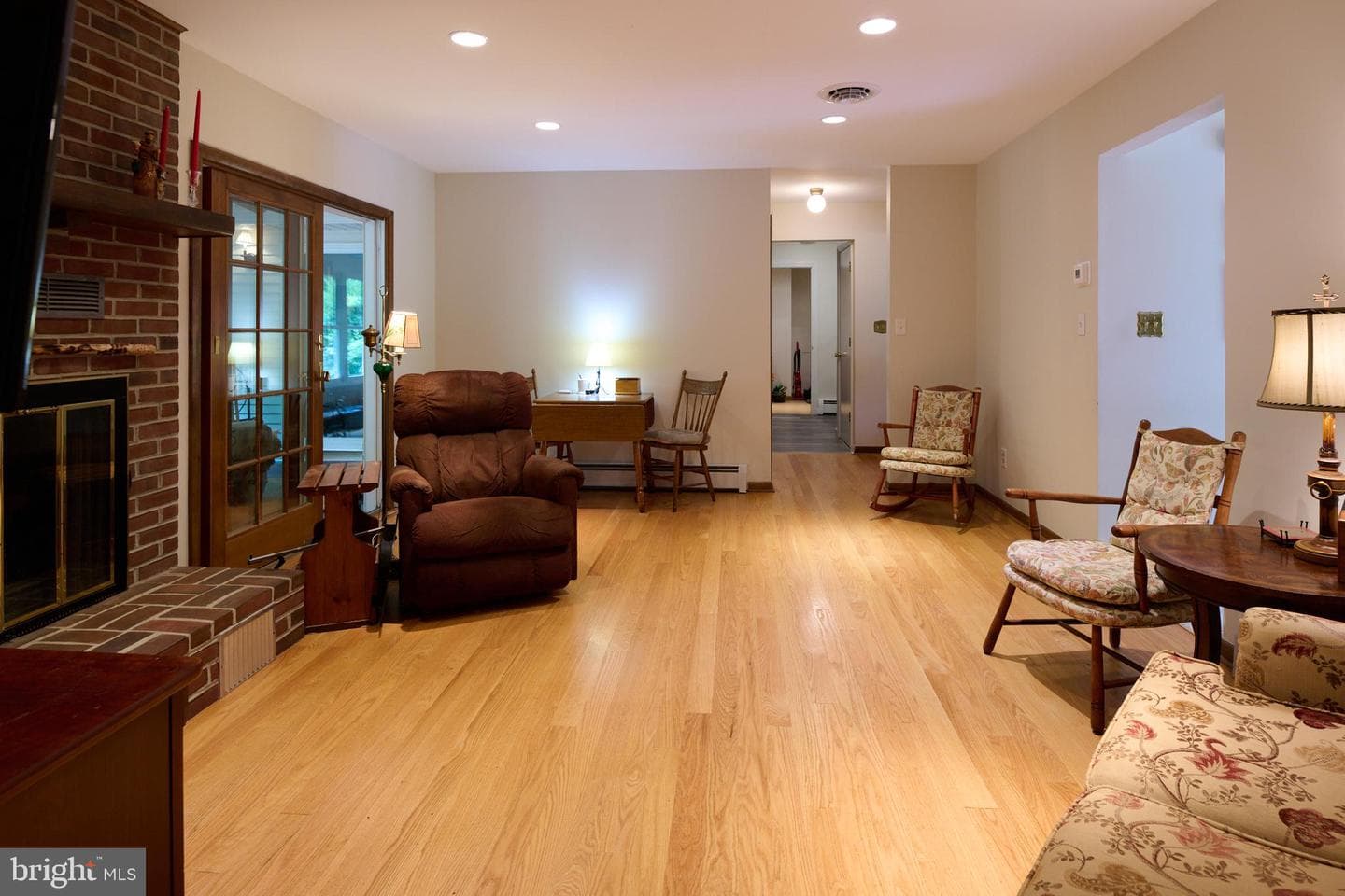 654 Stoneledge Road photo 40