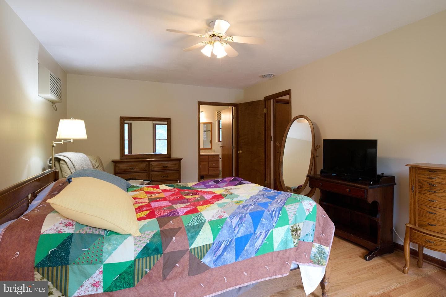 654 Stoneledge Road photo 64