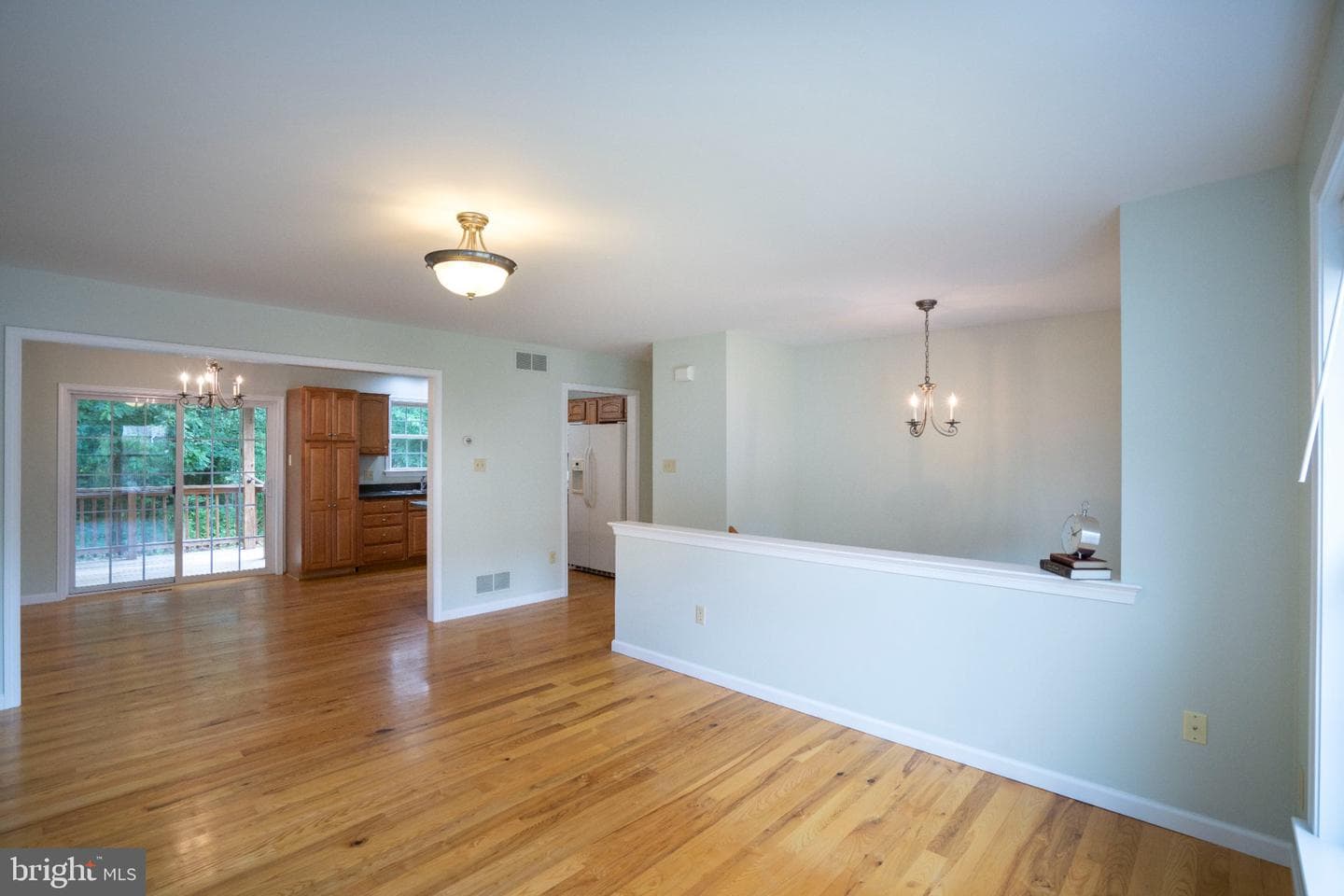 158 Mckivison Court photo 6