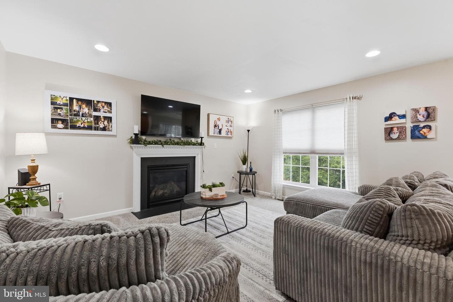 140 Exeter Lane photo 8