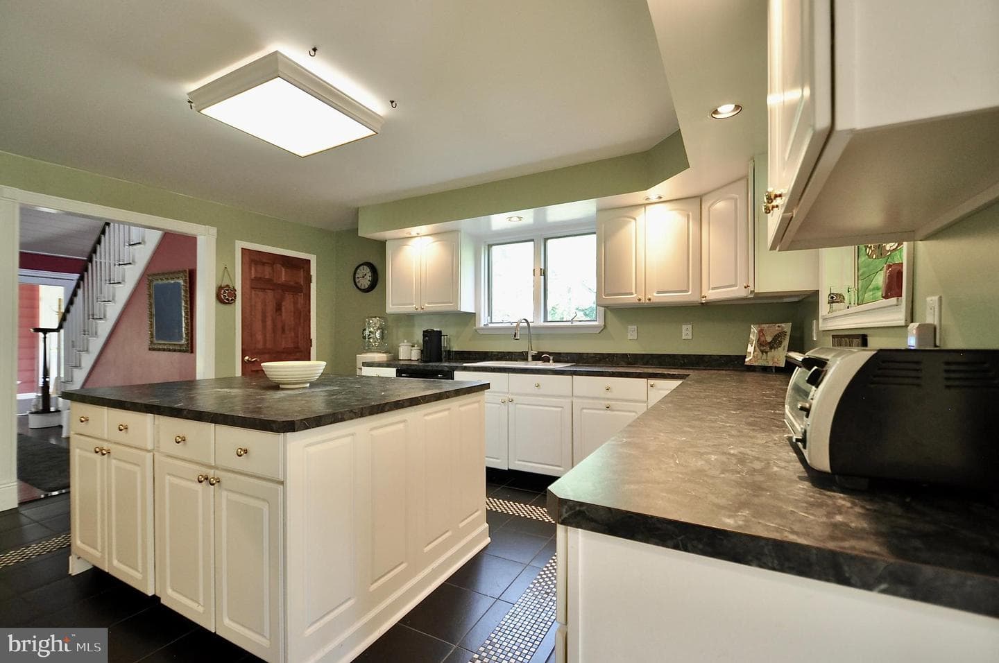 144 Main Road photo 23