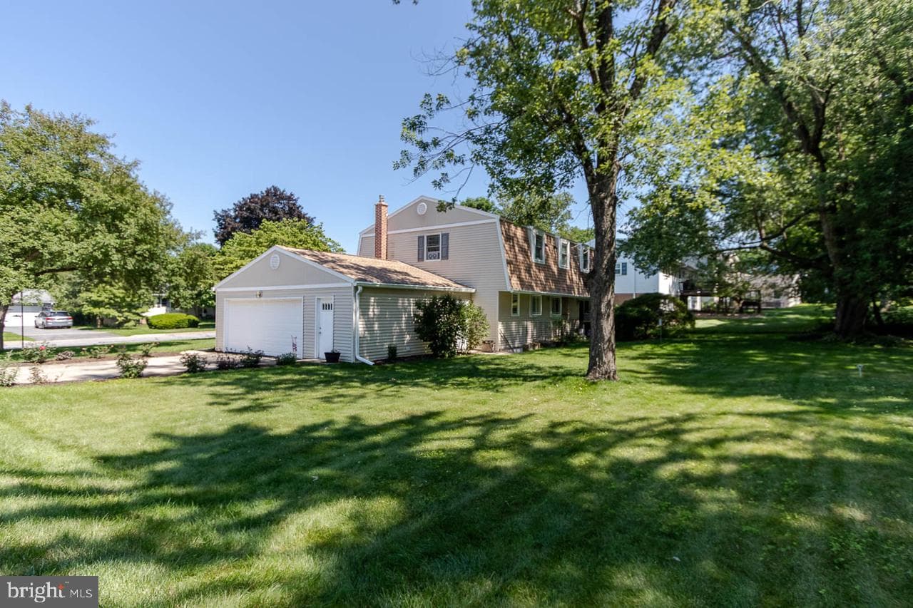 1000 Saxton Drive photo 39