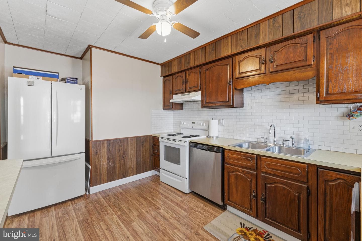 122 Haupt Avenue photo 10