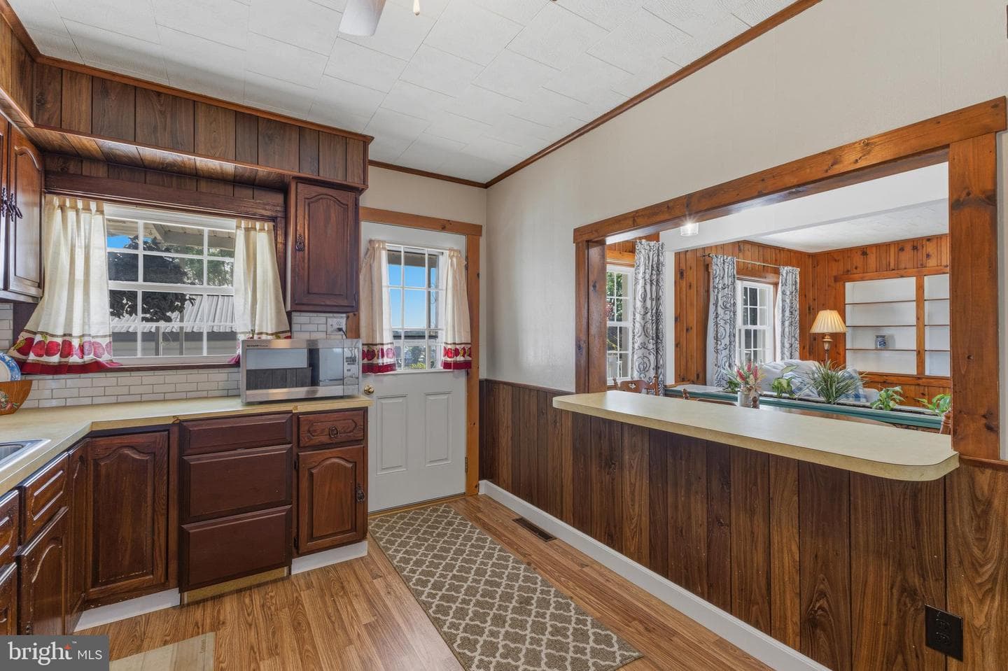 122 Haupt Avenue photo 8