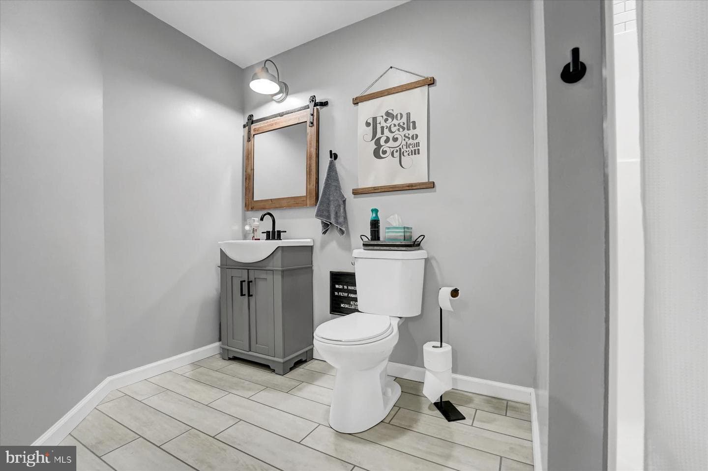 256 Jefferson Circle photo 46
