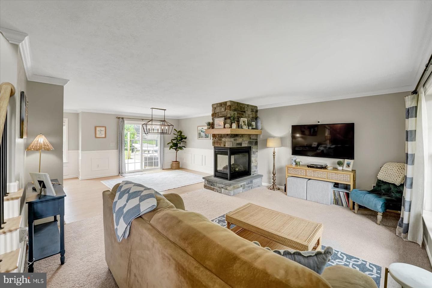 256 Jefferson Circle photo 5