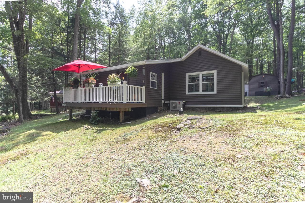 552 Westside Road photo 1