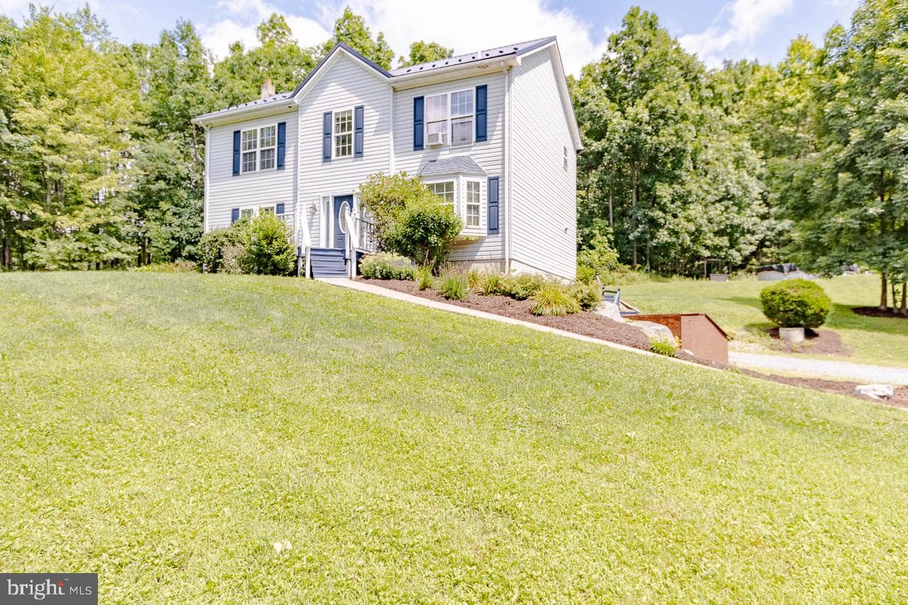 175 Creekside Lane photo 1
