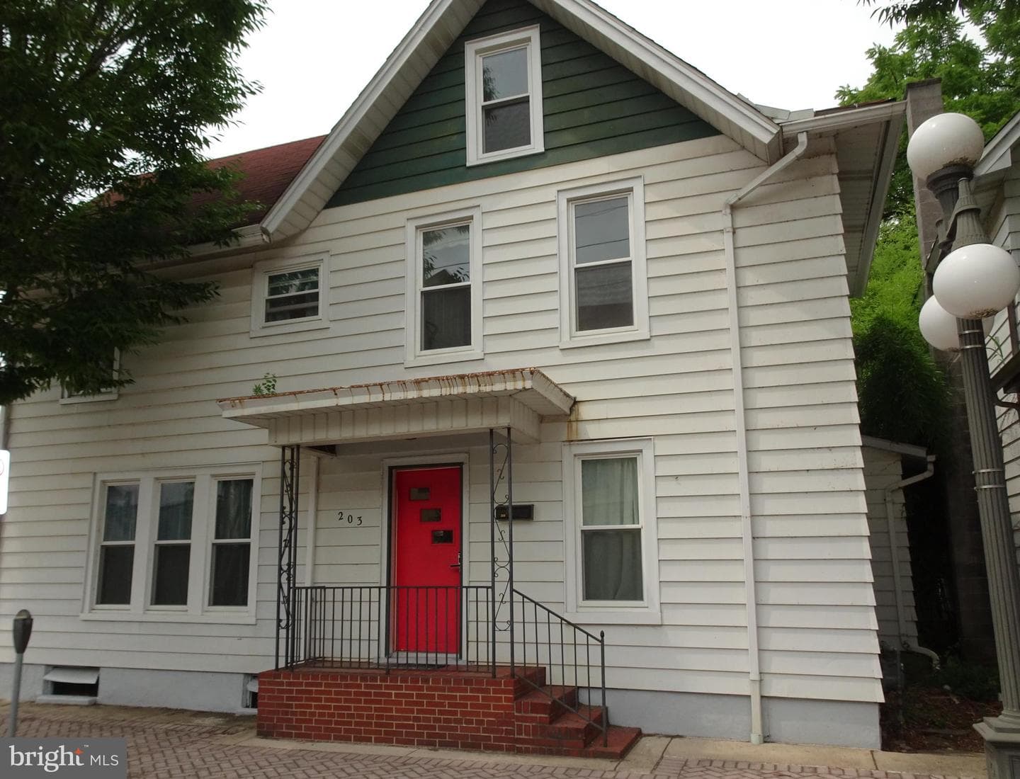 203 N Vesper Street photo 2