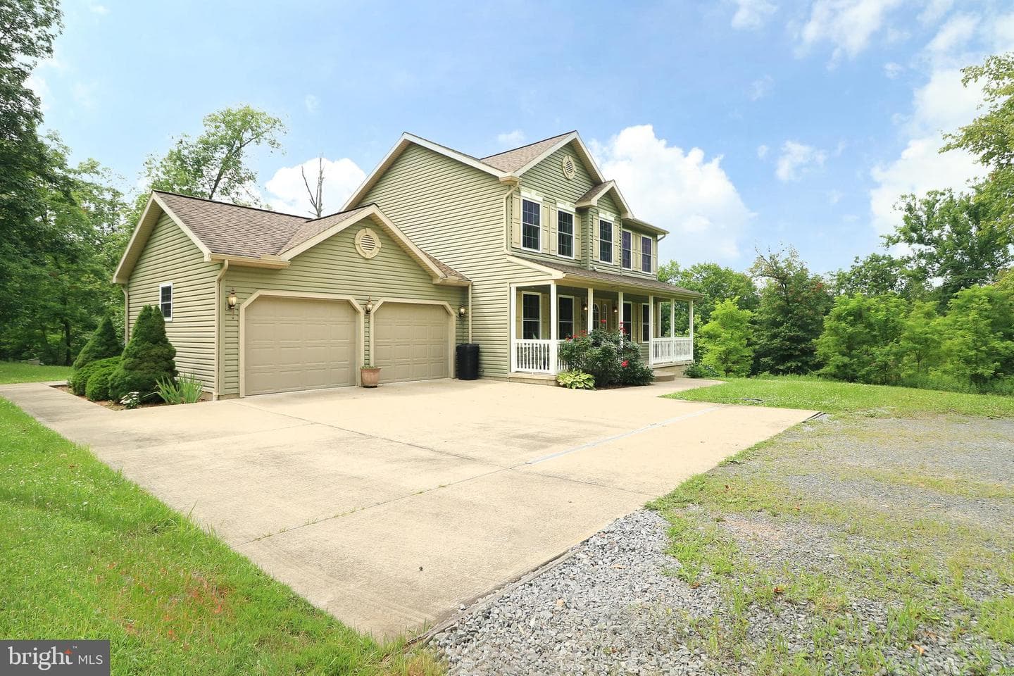 41 Slopeys Lane photo 3