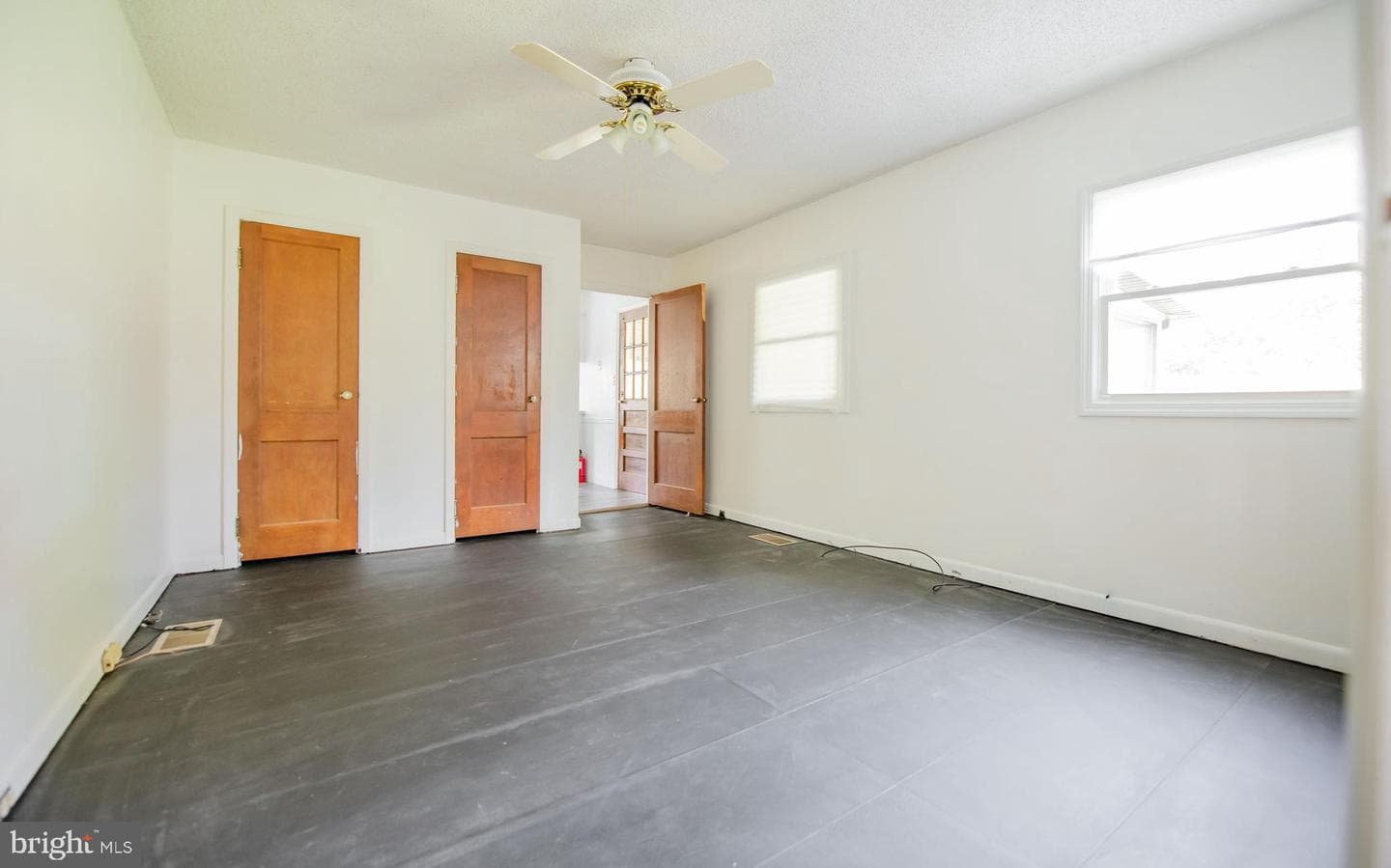 6 Oak Lane photo 11