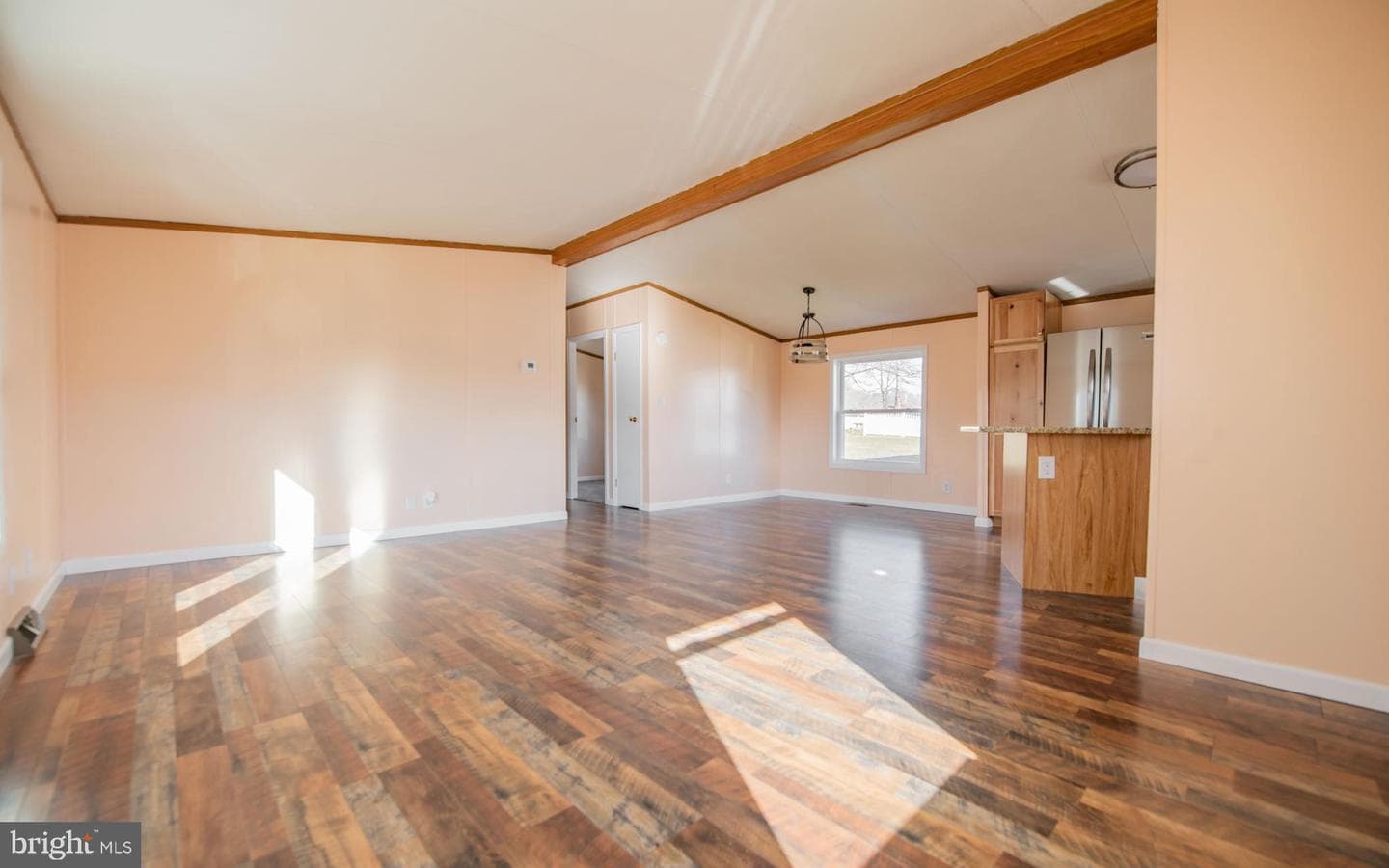 937 Center Street photo 17