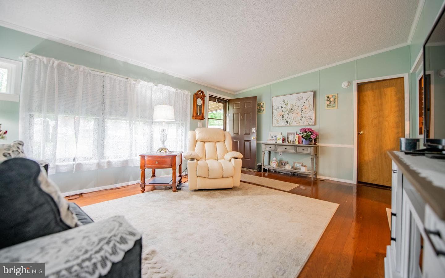 887 Laurel Circle #887 photo 3