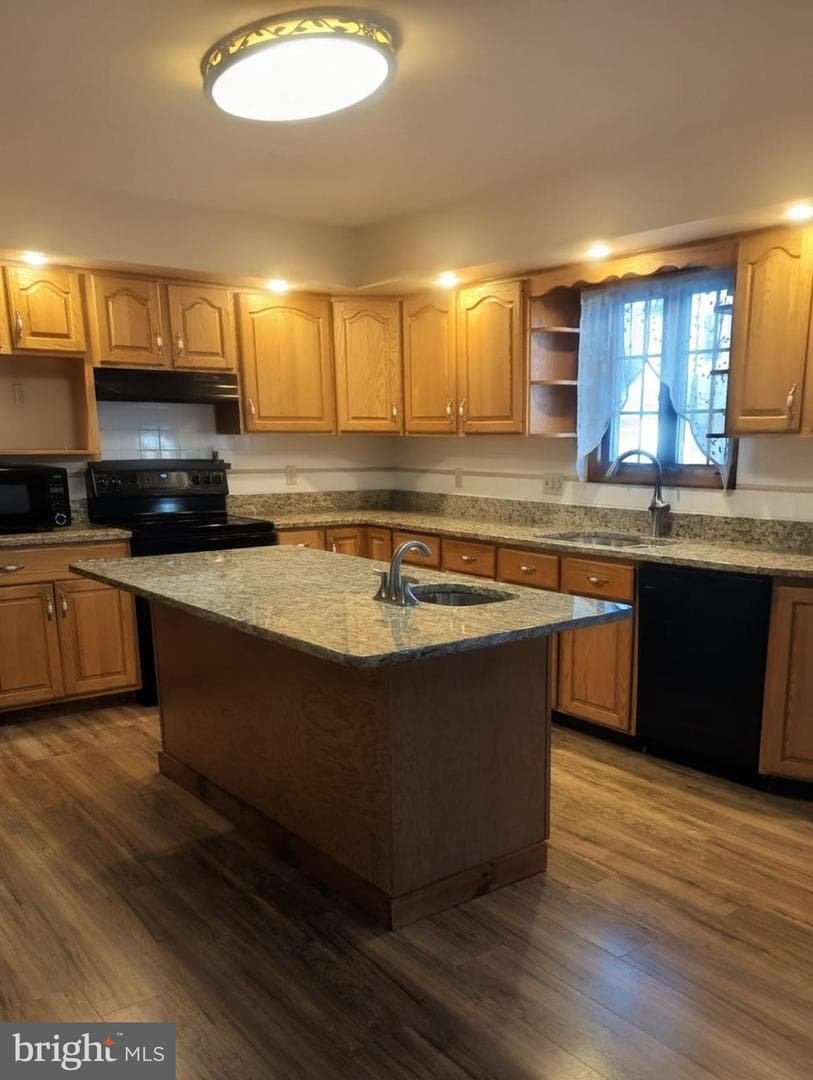 1123 4th Avenue photo 11