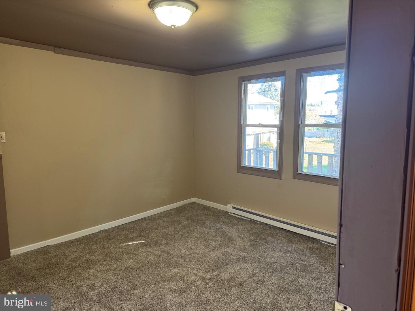 541 Summerhill Avenue photo 12