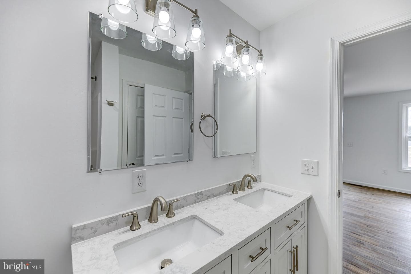 34 Mifflin Terrace photo 12
