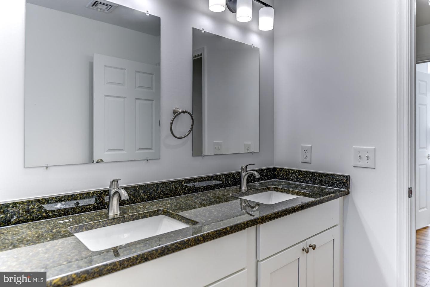 25 Mifflin Terrace photo 42