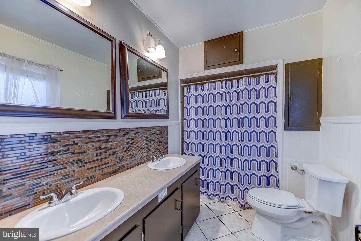 422 E 4th Street photo 22