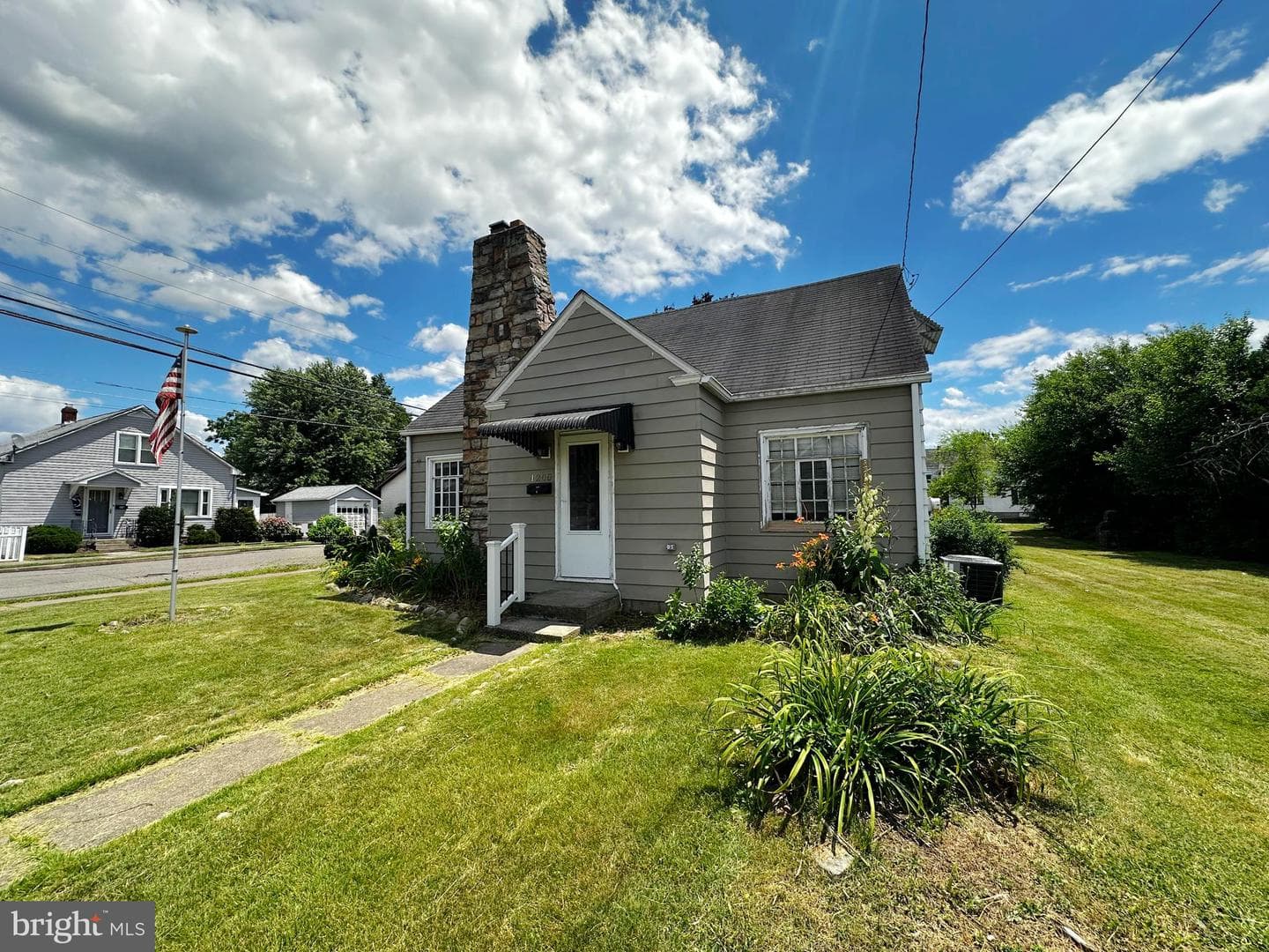 1200 Spring Garden Ave photo 4