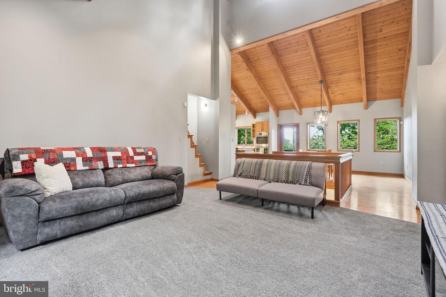 17 Maplewood Road photo 25