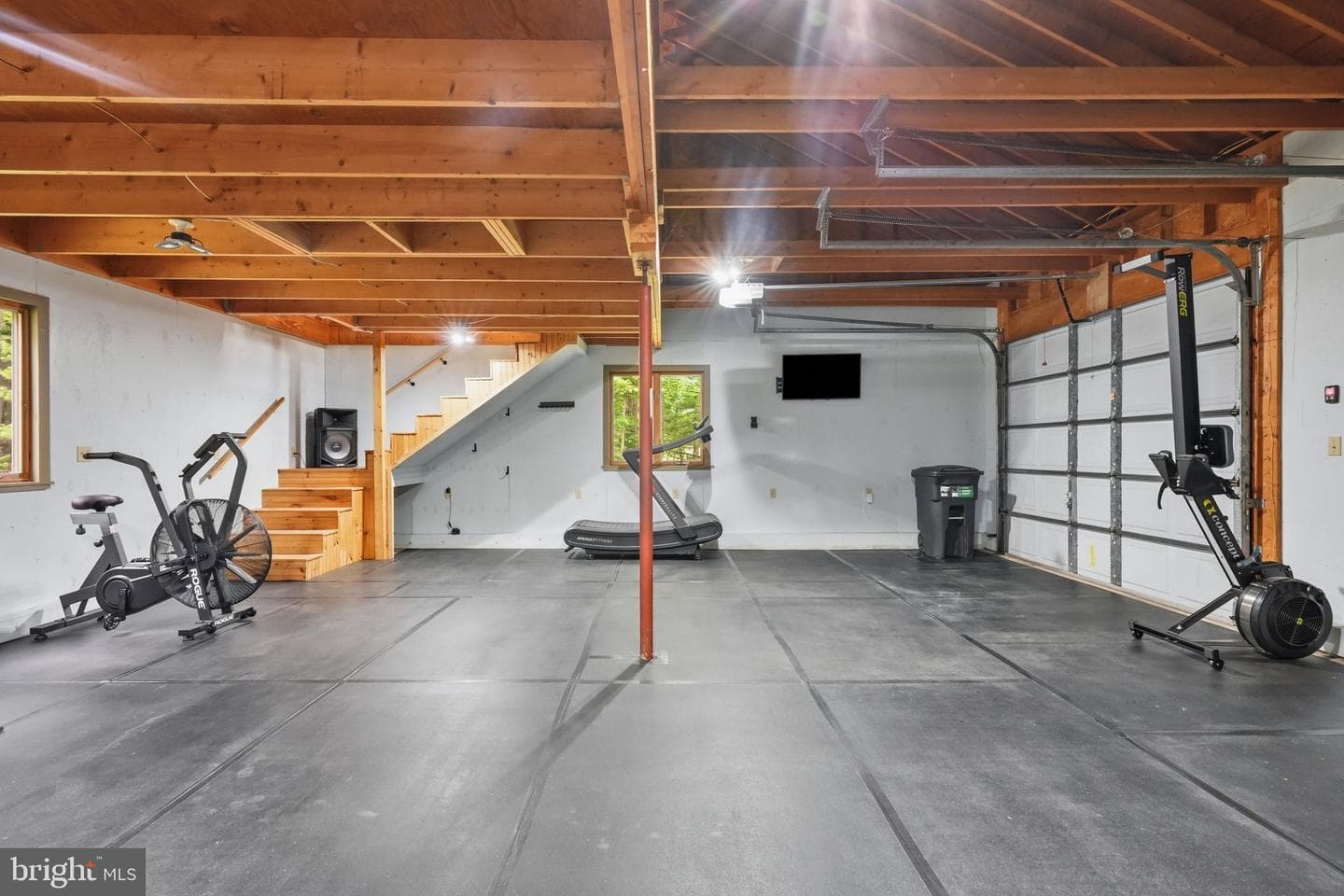 17 Maplewood Road photo 57