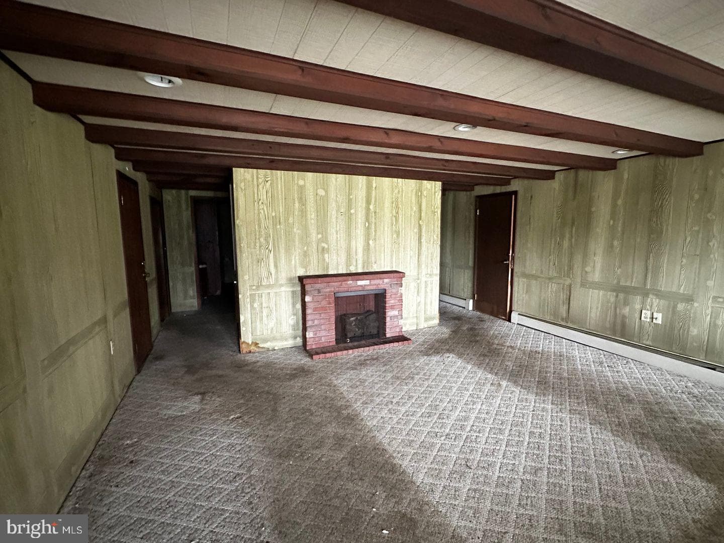 224 Middle Road photo 20