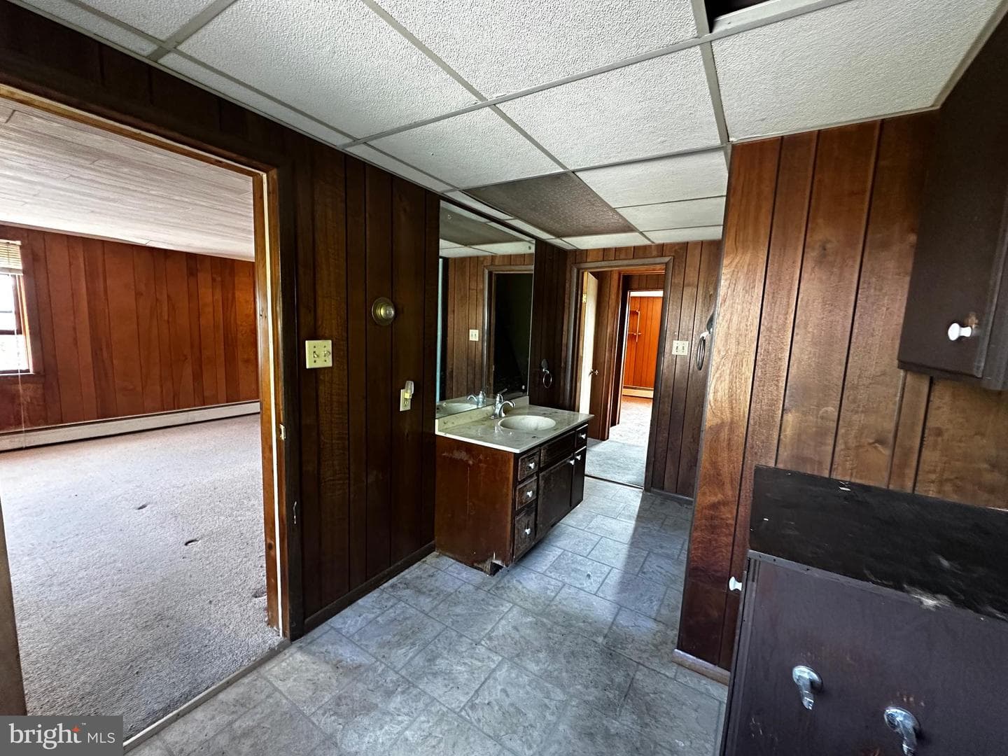 224 Middle Road photo 42