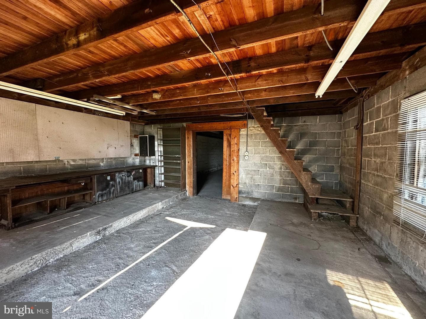 224 Middle Road photo 57