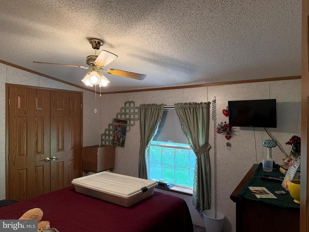 871 Hillcrest Drive photo 29