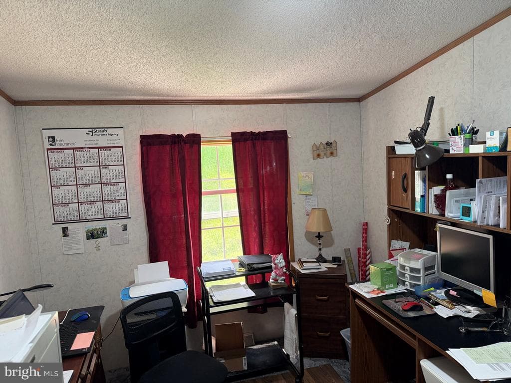 871 Hillcrest Drive photo 32