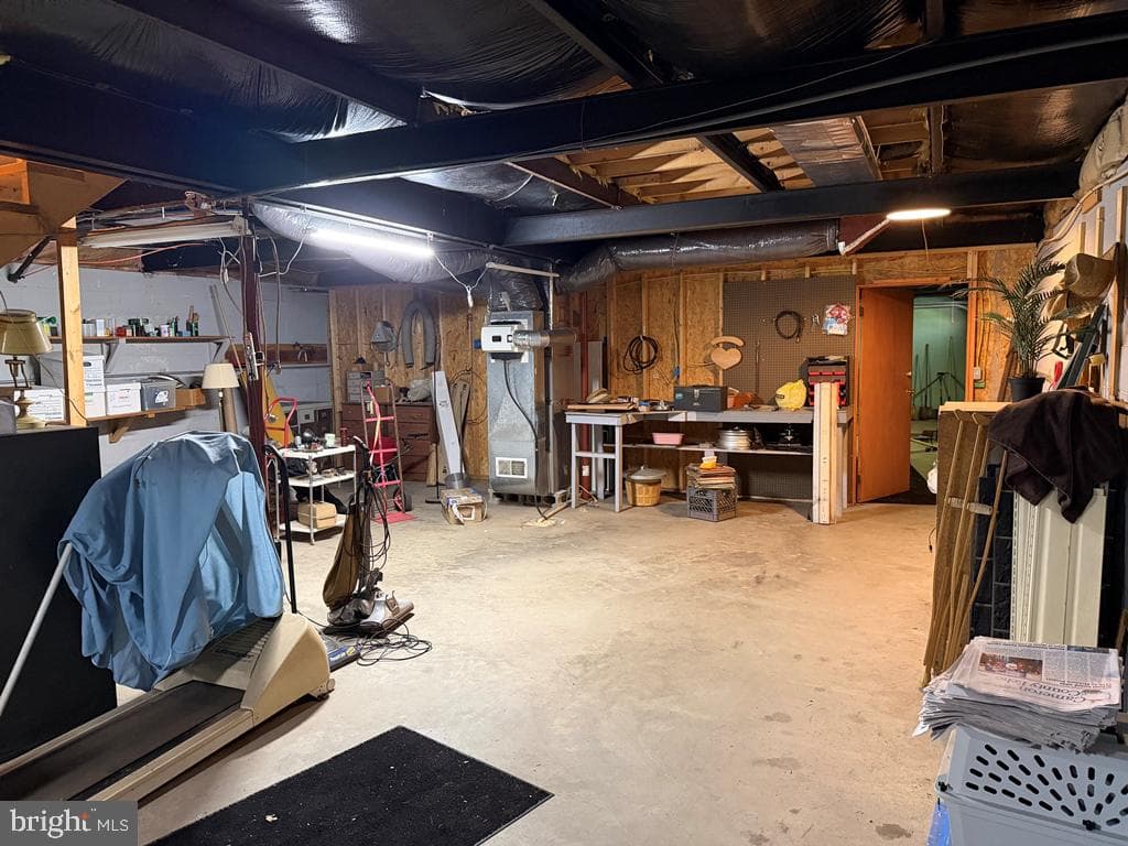 871 Hillcrest Drive photo 34