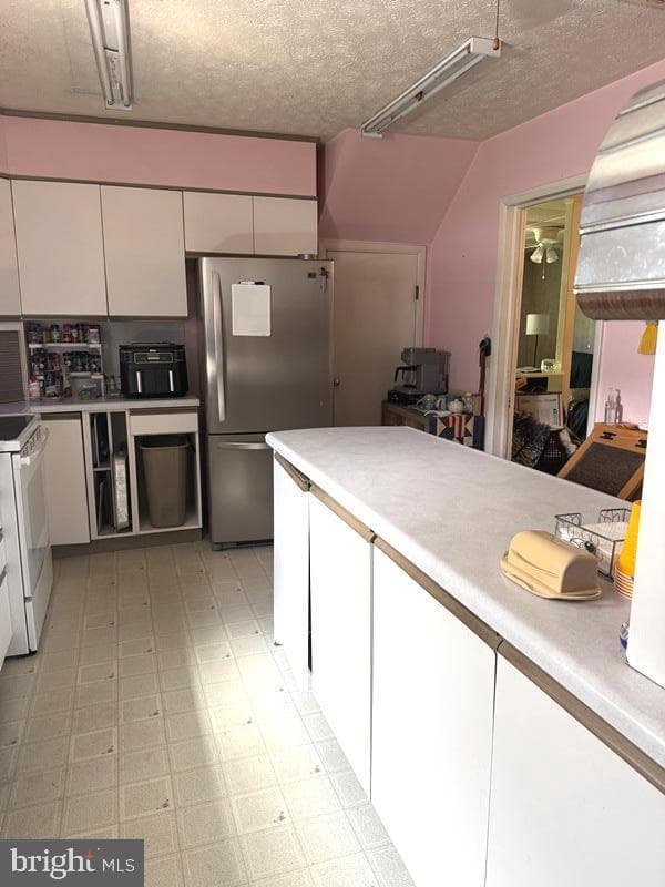 423 W Allegany Avenue photo 41