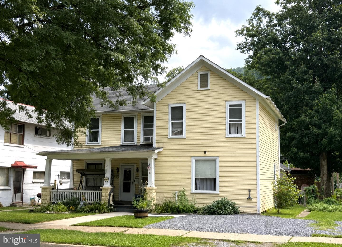 217 4th Street photo 1