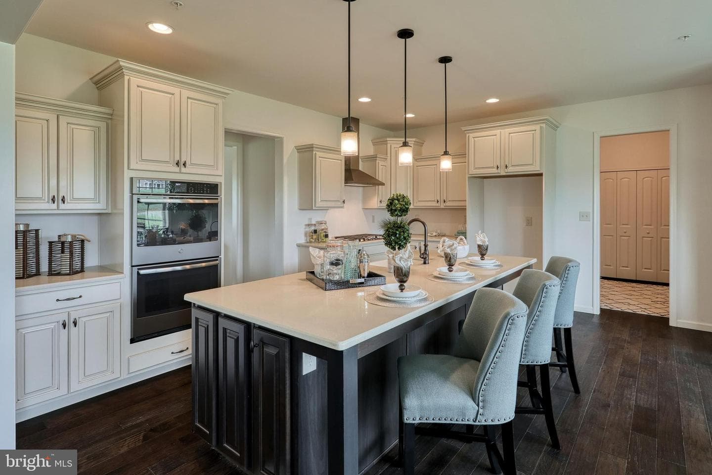 105 Devereux Rd # PARKER photo 7