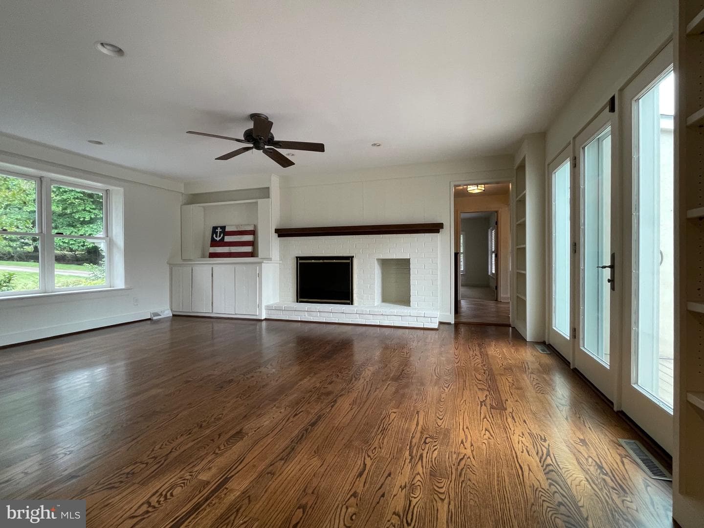 138 Davis Road photo 46